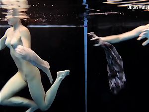 2 girls swim and get nude sexy